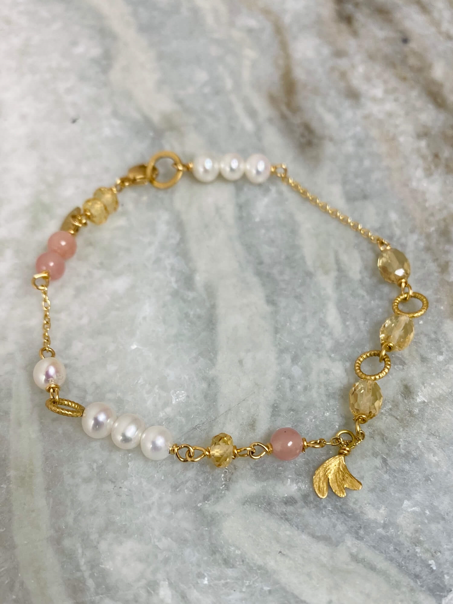 Unika Piccolo Armbånd M Guavakvarts, 18K Guld Dulong