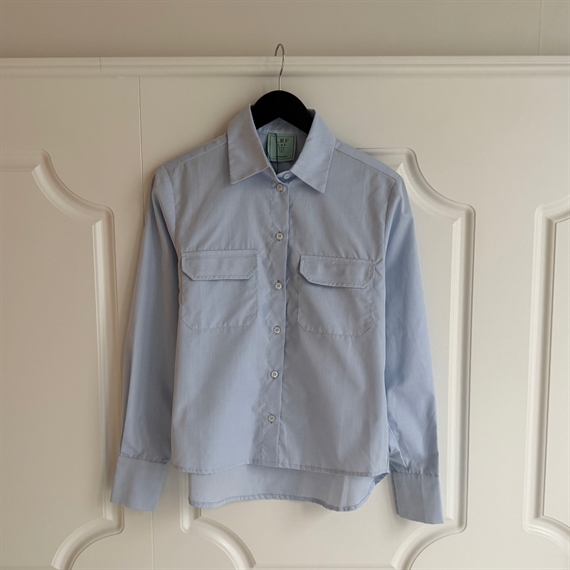 Louise Rømern Freddie Cropped Skjorte, Light Blue Poplin