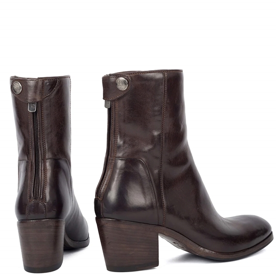 Alberto Fasciani Isabel Støvler, Strike DK Brown