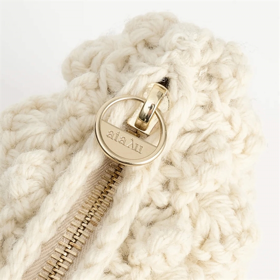 Aiayu Mala Pung, Pure Ecru